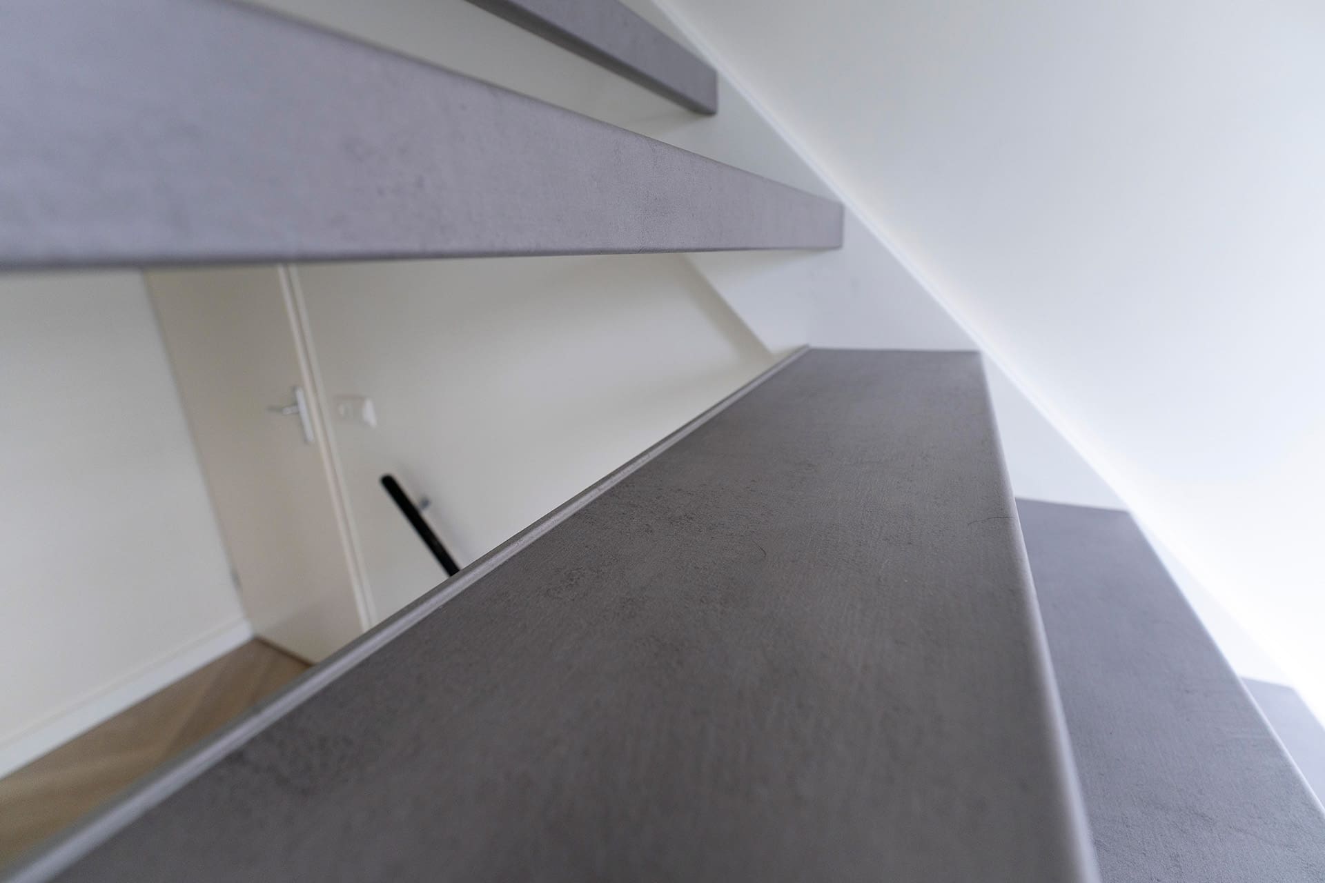 open-trap-loftgrijs-zwolle-2